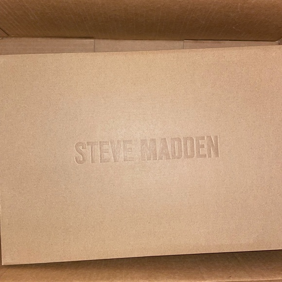 Patent Pointed Toe Thigh High Heel Steve Madden Boots - Picture 6 of 7